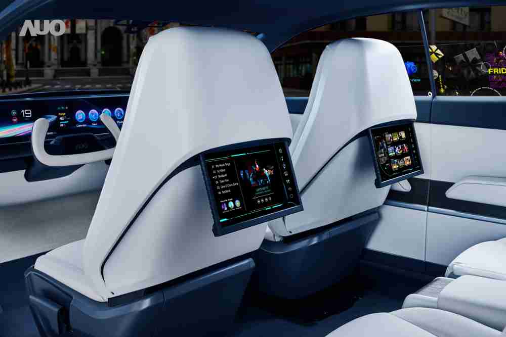 尊时凯龙将于CES 展示全新Smart Cockpit 2024，，，可紧密串连使用者多元需求，，，并革新座舱内部的应用和设计，，，带来身历其境且引人入胜的视觉飨宴，，，，满足驾乘人员的全方位体验